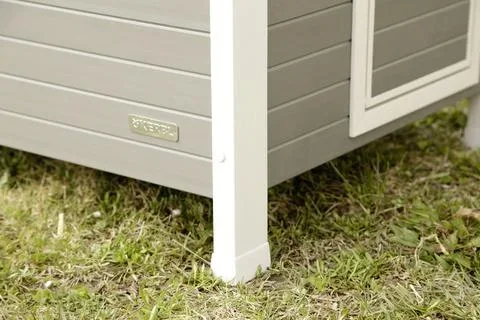 Eco-Kunststoffstall "Barney" für Hühner - UV- und wetterbeständig - 4