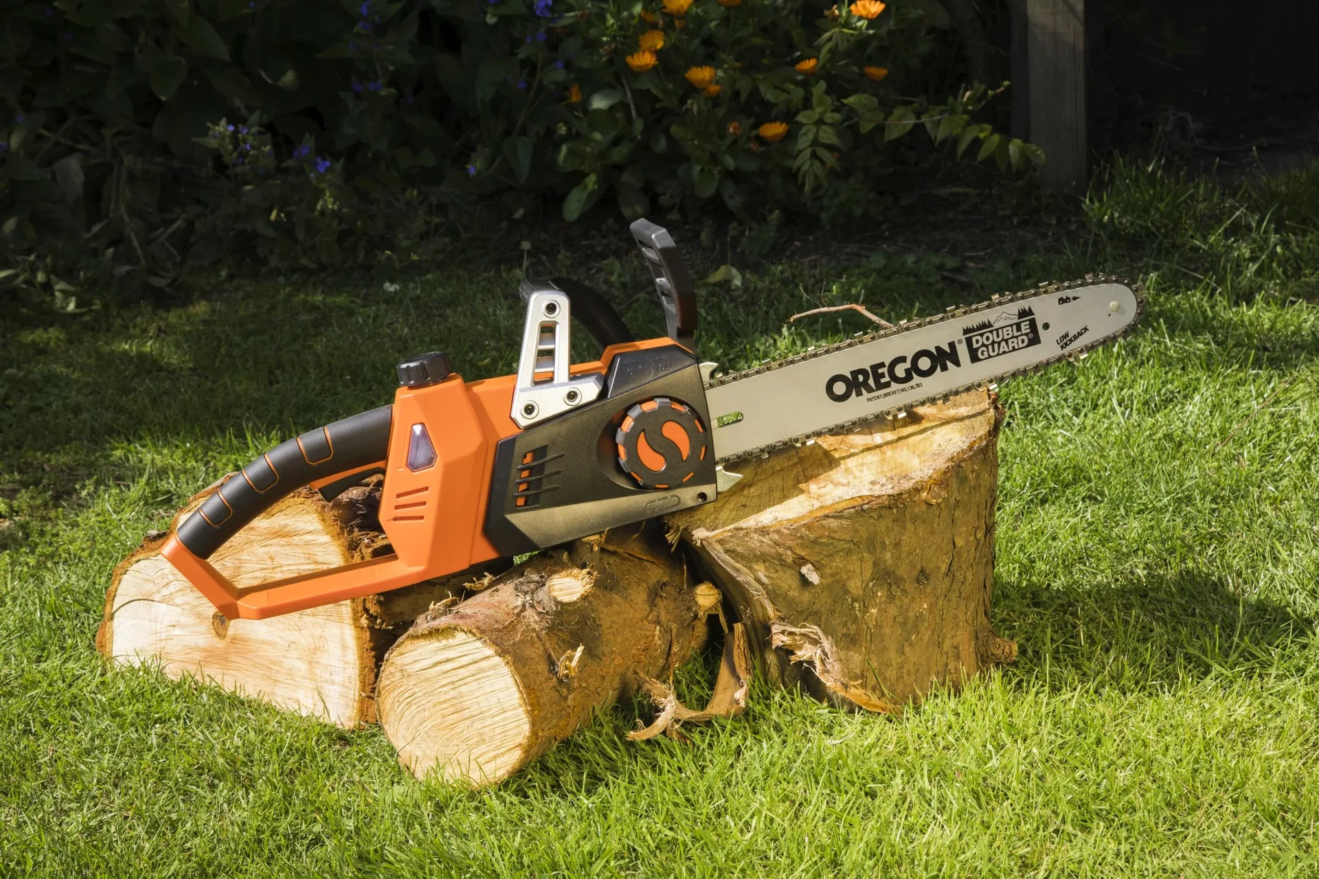 LS C35 - 2x 20 V Kettensäge - inkl. Akkus und Ladegerät - 1