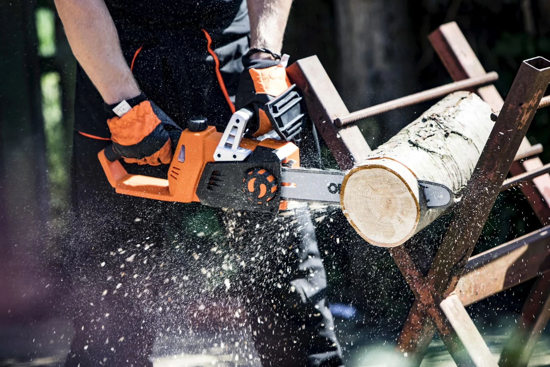 LS C35 - 2x 20 V Kettensäge - inkl. Akkus und Ladegerät - 7