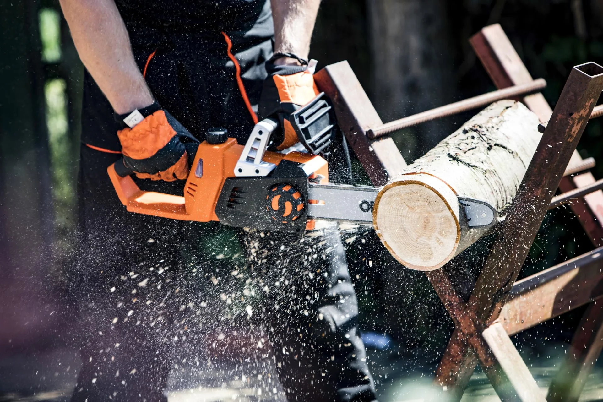 LS C35 - 2x 20 V Kettensäge - inkl. Akkus und Ladegerät - 8