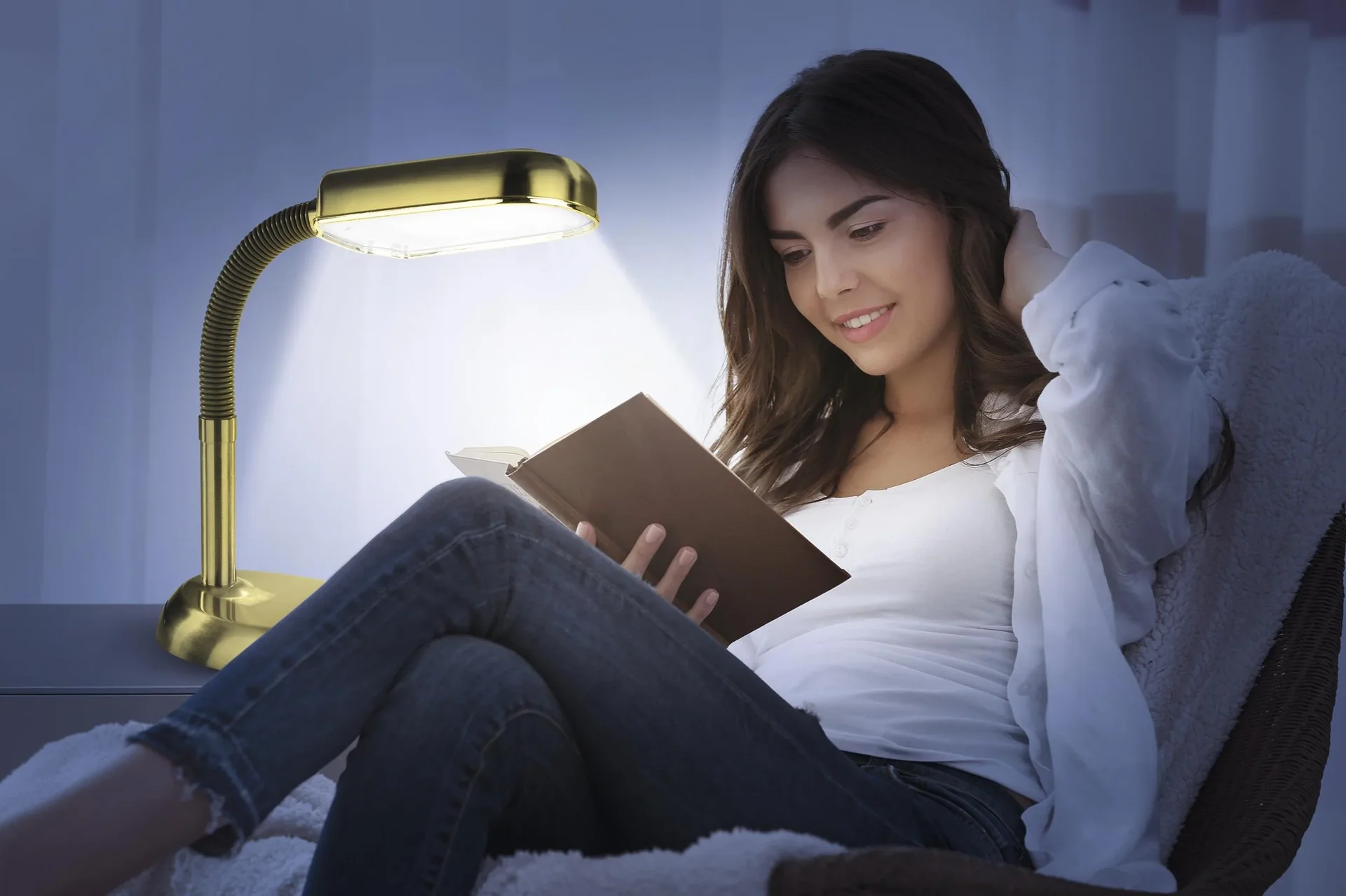 LED Tageslicht Tischleuchte messing/ goldfarben - 1