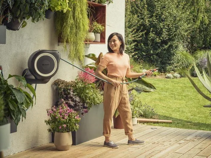 Wand-Schlauchbox RollUp M (weiß) 20 m - 6