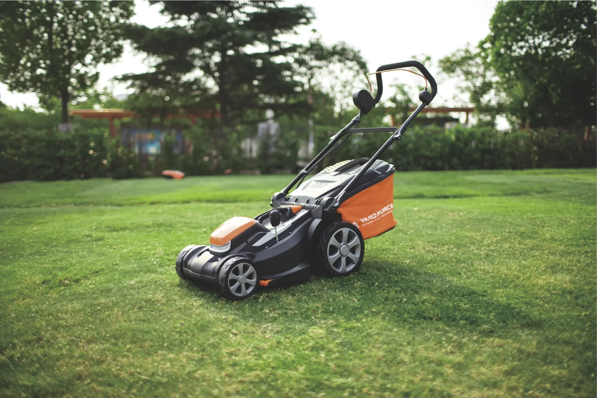 Rasenmäher "LM G40B" - mit 2x 2,5 Ah Akkus und Ladegerät - 0