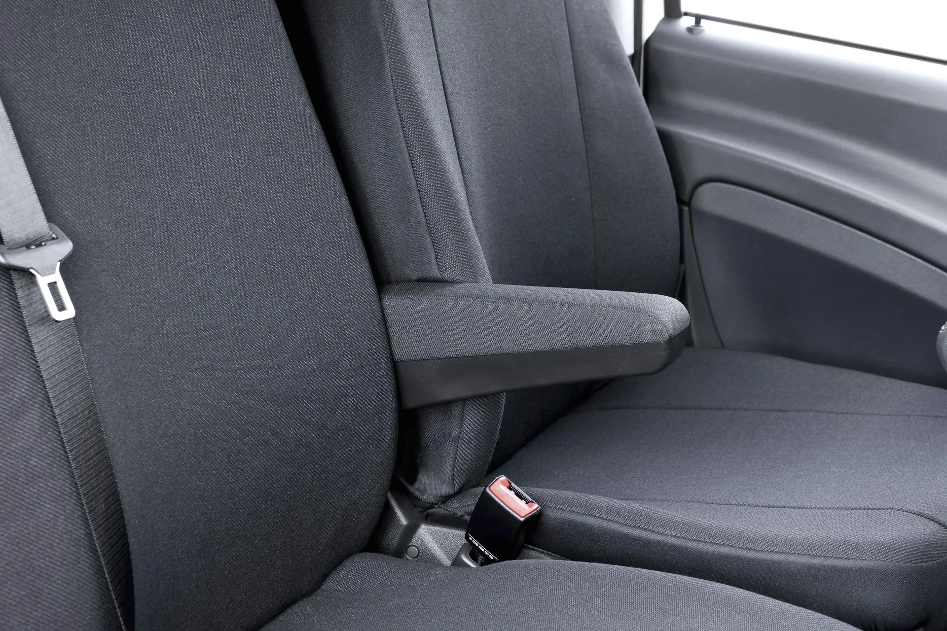 Passform Sitzbezüge für Mercedes Vito W638 + W639 und Viano W638 + W639 aus Stoff ab BJ 06/2003 bis 05/2014 - 0