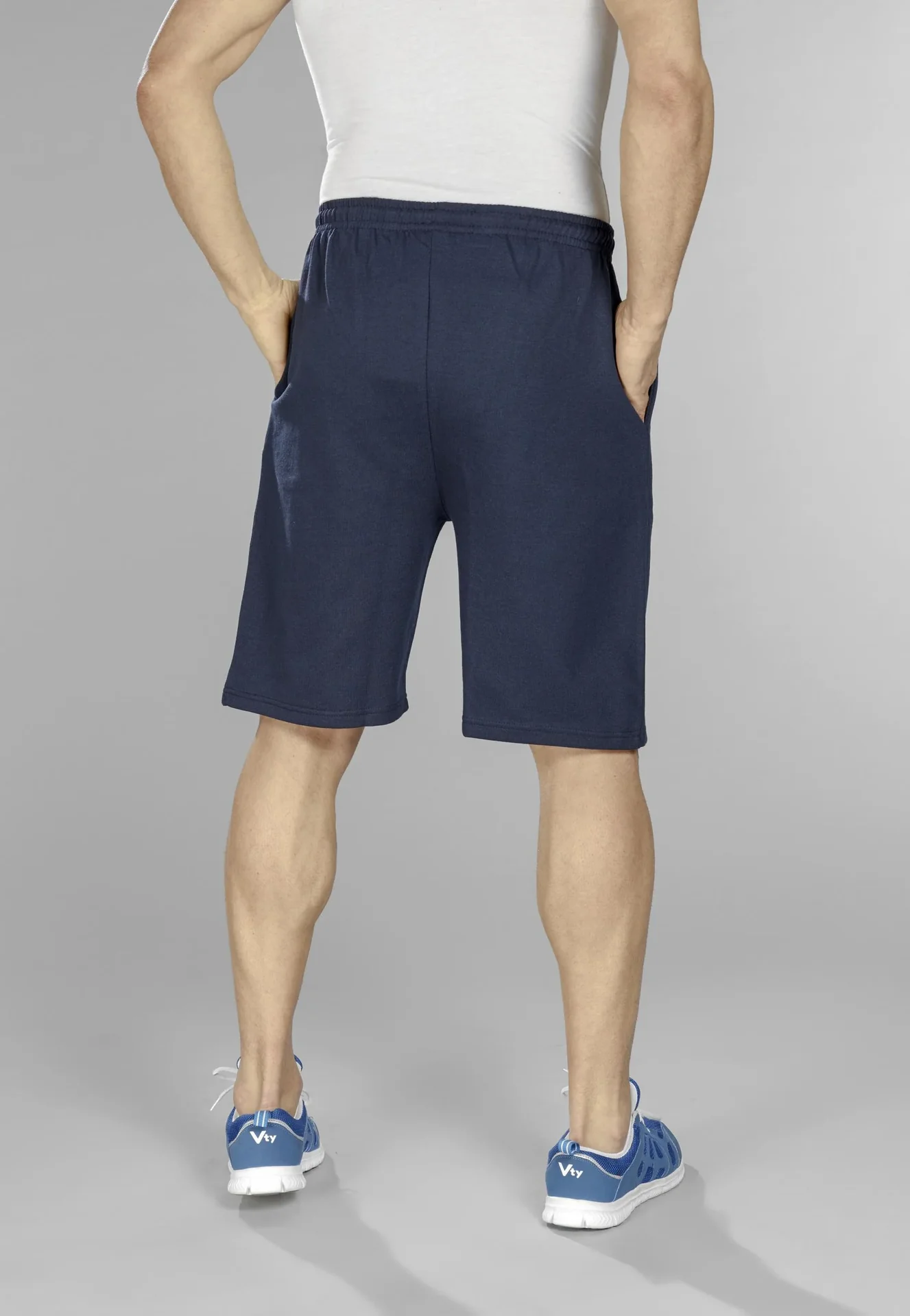 Short, Farbe marine, Gr.L - 3
