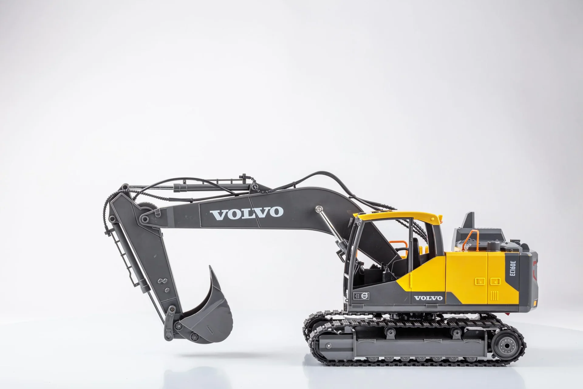 Raupenbagger Volvo 2.4 G 100 % RTR 1:16 - 6