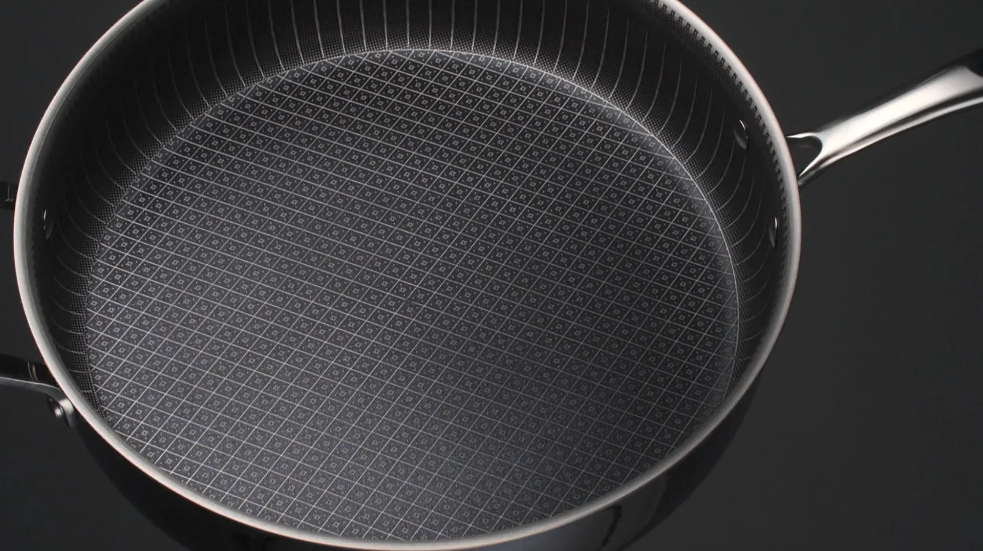 Titan Pan Profi-Pfanne, Ø 28 cm inklusive Rezeptheft - 3