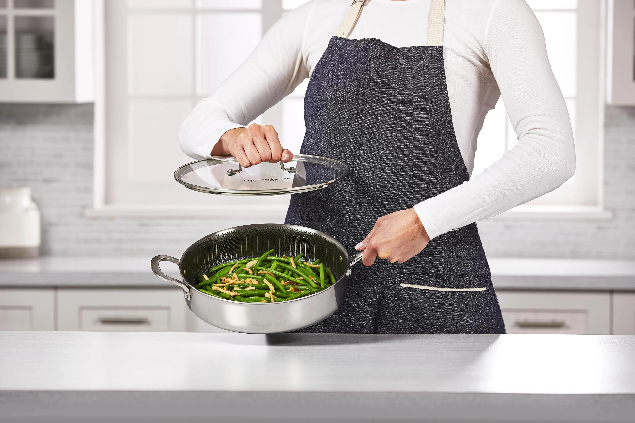 Titan Pan Profi-Pfanne, Ø 28 cm inklusive Rezeptheft - 7