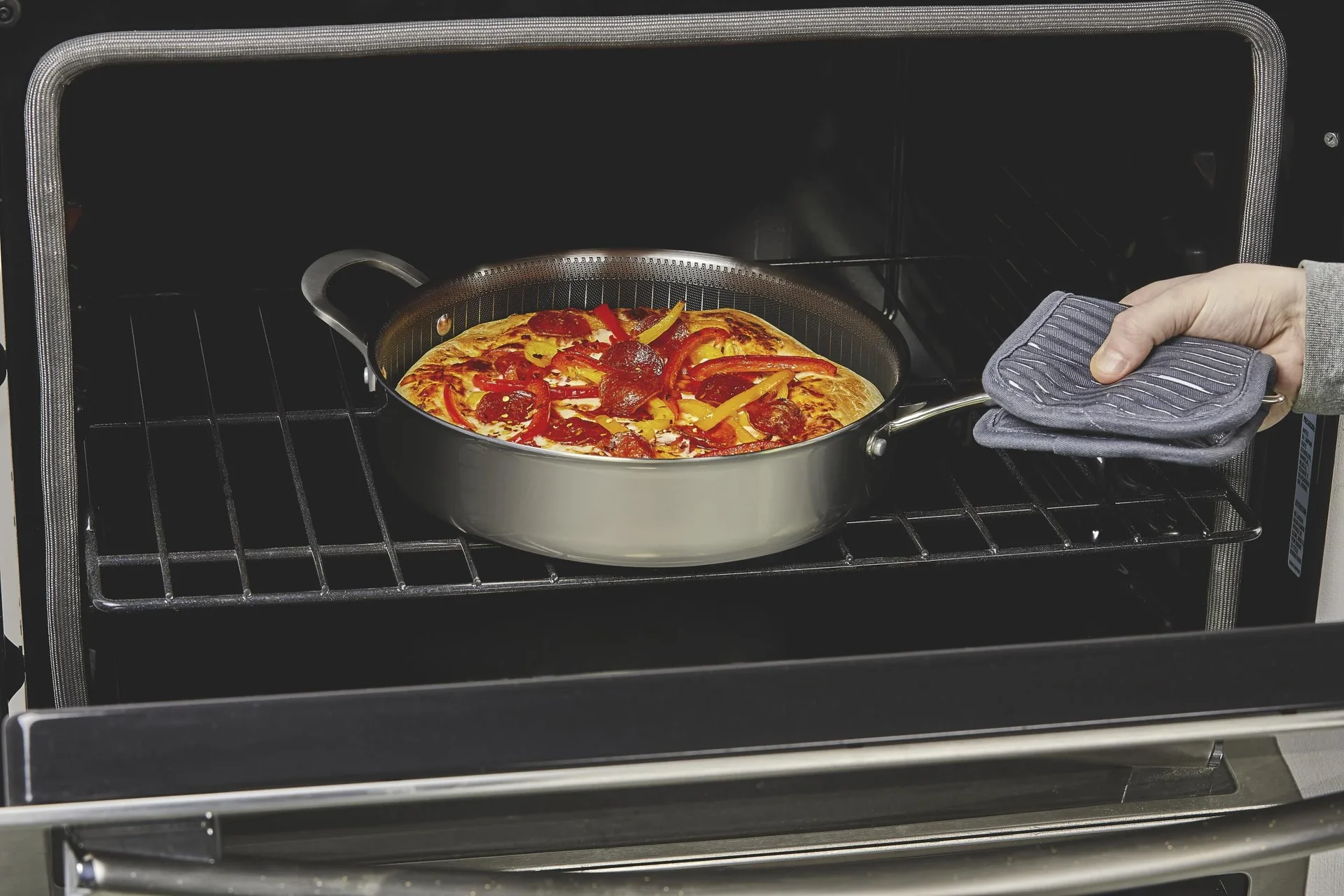 Titan Pan Profi-Pfanne, Ø 28 cm inklusive Rezeptheft - 8