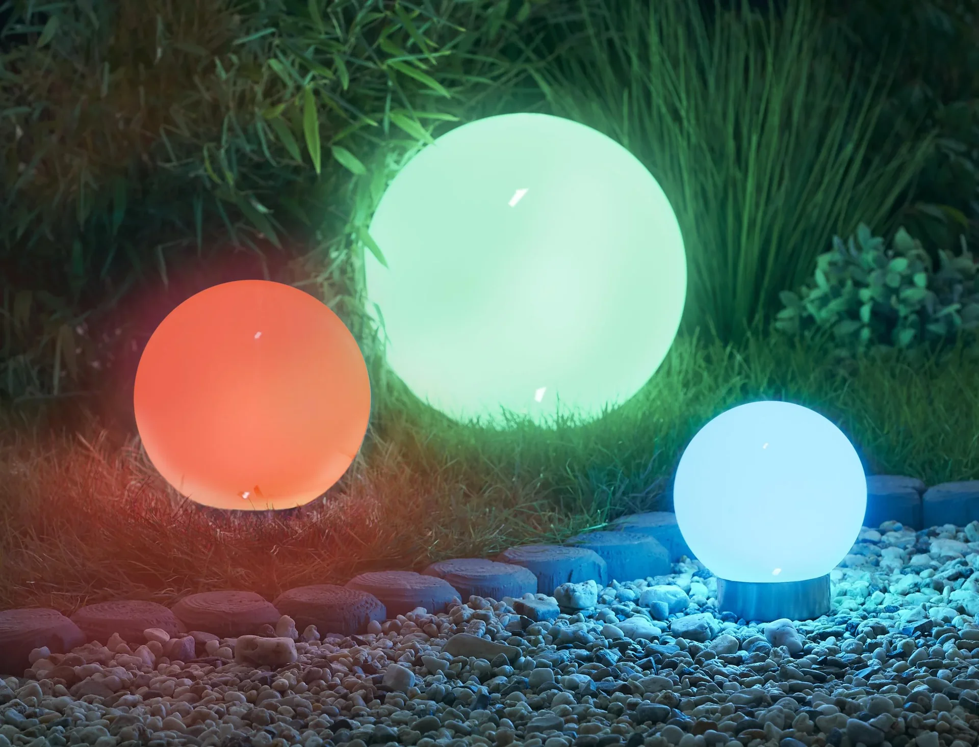 Solar Kugel mit weißer und Farbwechsel LED - 15cm - 1