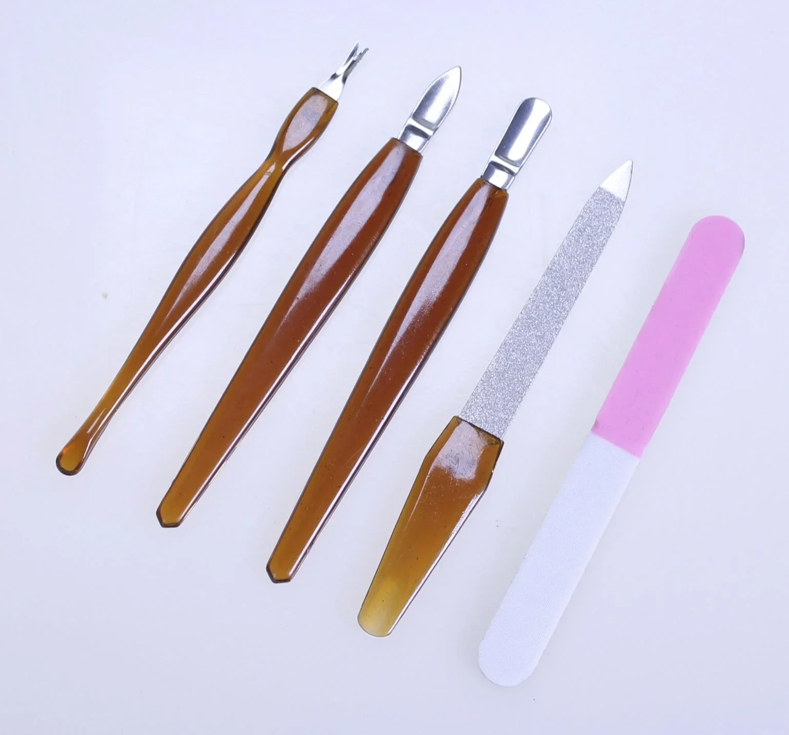 Epilierer mit Licht inkl. 18teiligem Maniküre Set -Gratis - 2