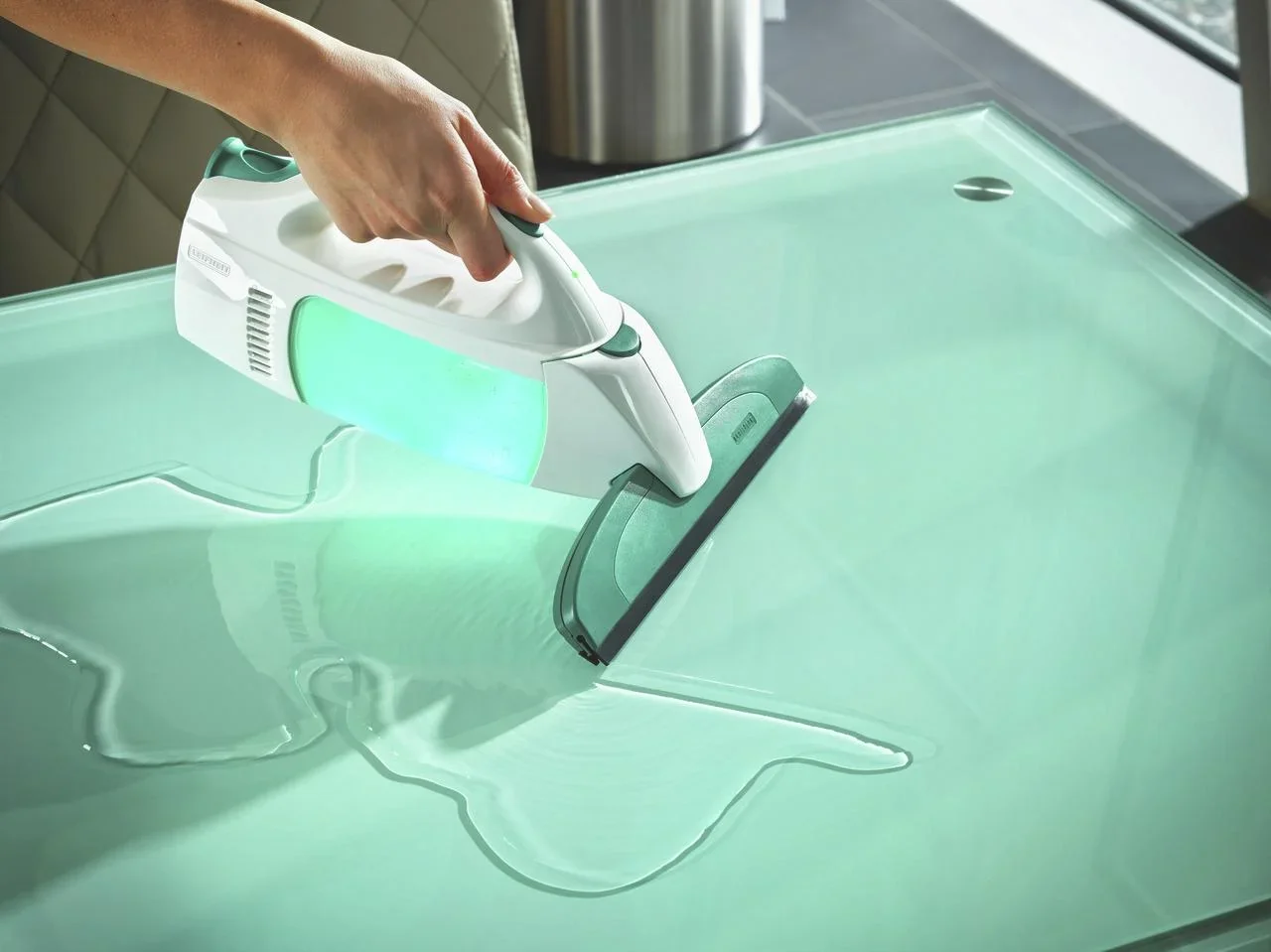 Akku-Fenstersauger "Dry & Clean" mit Spray, Stiel und Einwascher + GRATIS dazu Fensterspray 500 ml - 11