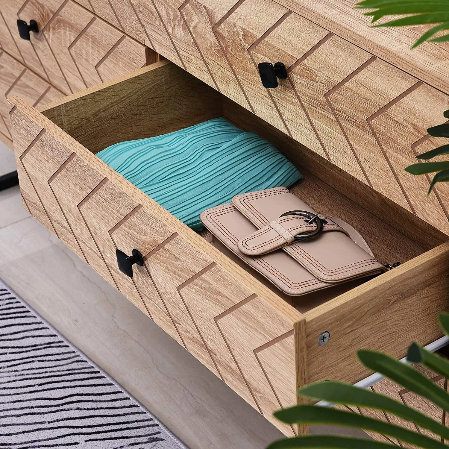 Schubladenschrank im Retro-Design - 1