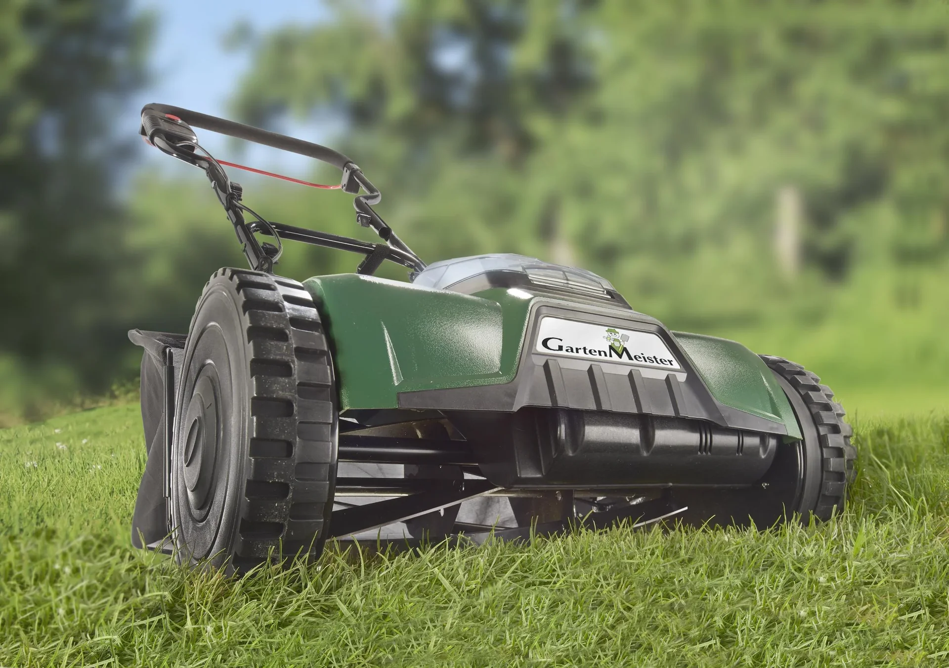 Set Akku-Walzenmäher „GM 38/18“, Li-Ion-Akku, 18 Volt, 2,0 Ah und Li-Ion-Akku-Schnellladegerät, 18 Volt - 9