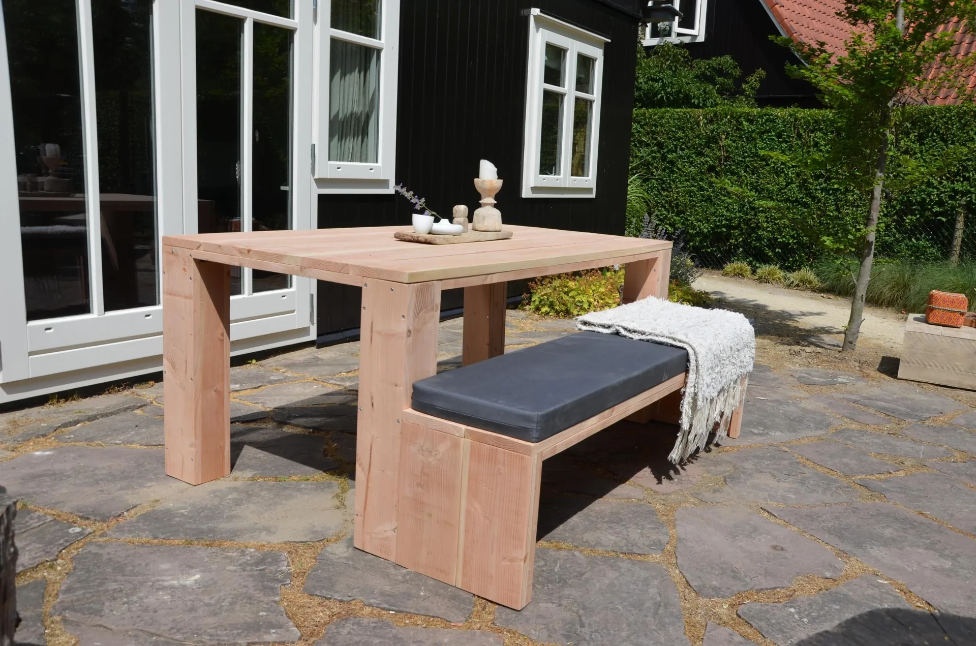 Gartenbank Douglas Holz 150 cm inkl. Wasser- und schmutzabweisendem Kissen Anthrazit - 1
