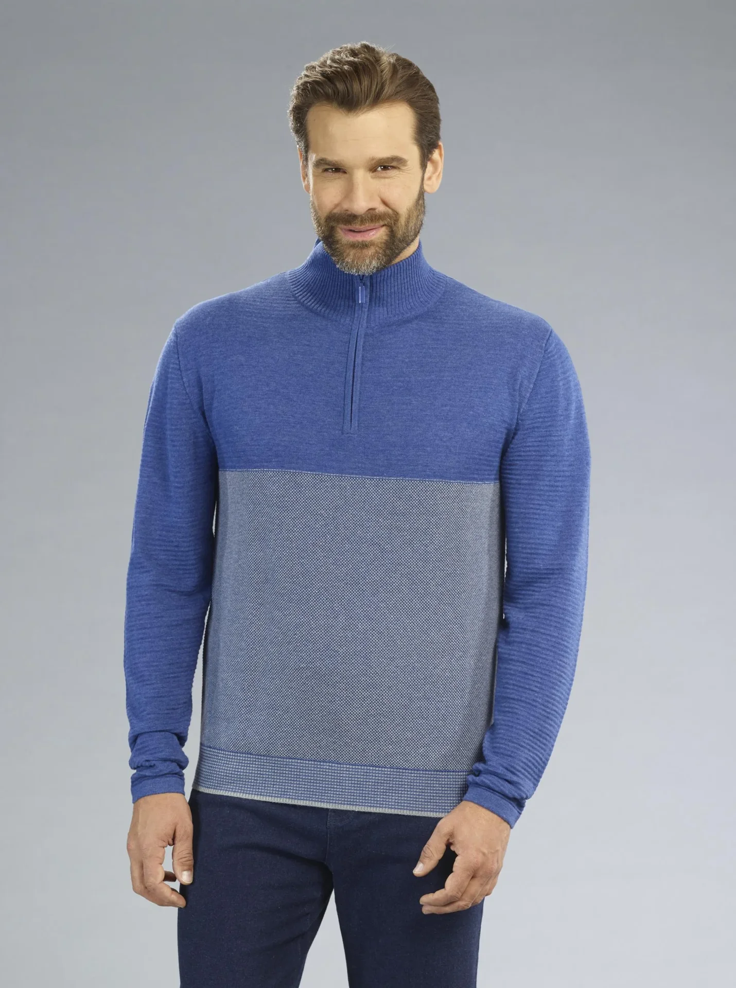 Pullover mit Reißverschluß, Farbe royal, Gr.M - 0