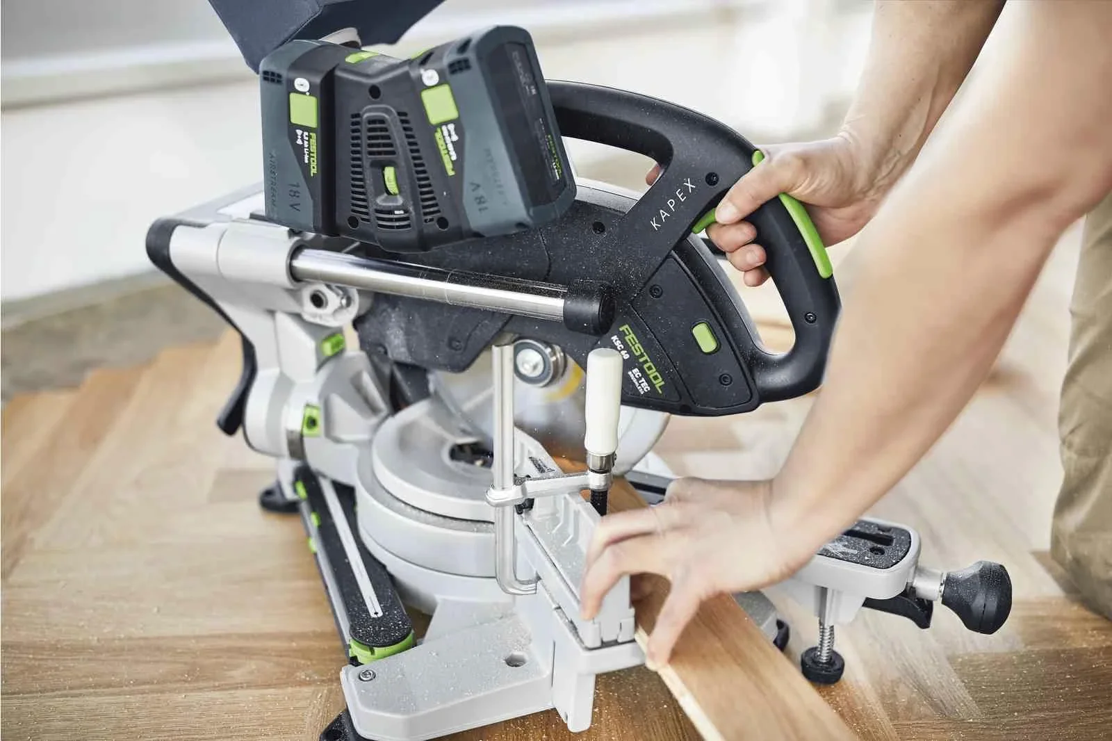 Akku-Kapp-Zugsäge KSC 60 EB-Basic KAPEX - 4