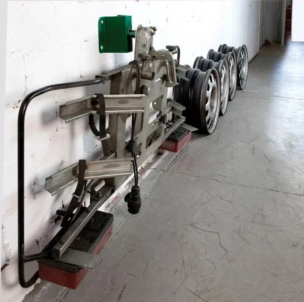 Universeller Wandhalter für AHK Fahrradträger - 1