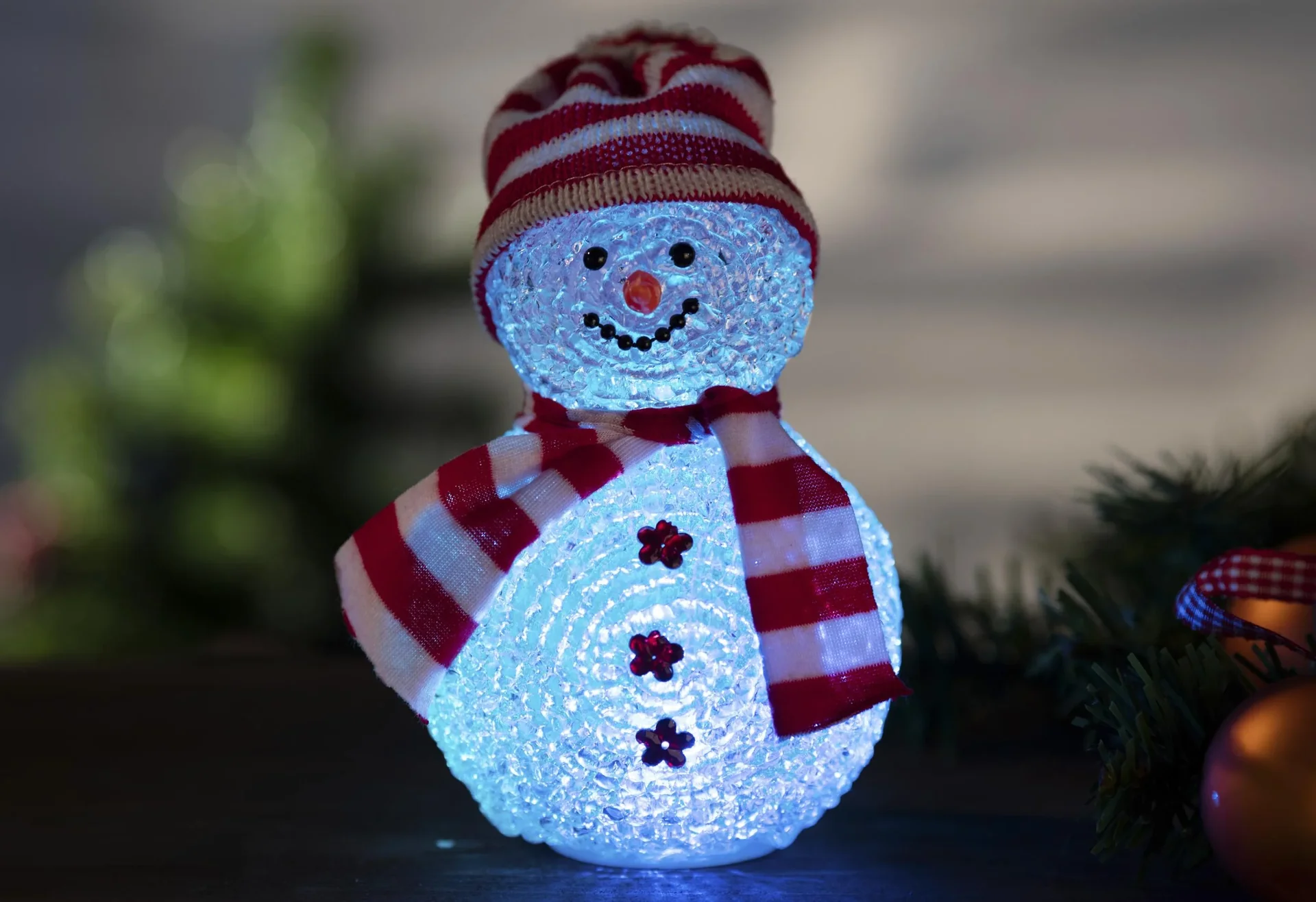 Schneemann - Figur mit Farbwechsel LED - 2