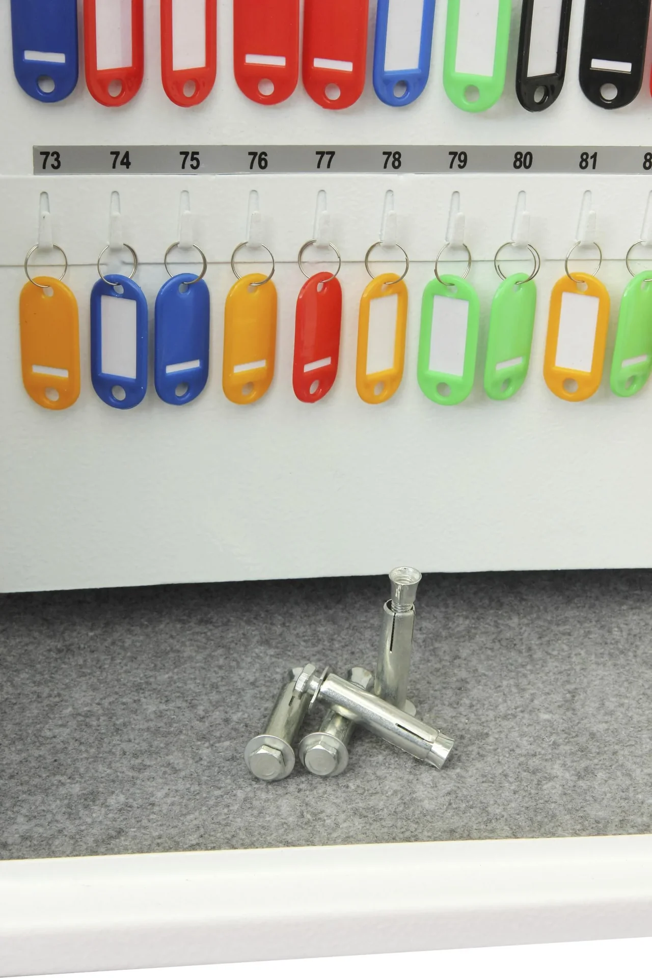 Schlüsseltresor Cygnus mit Elektronikschloss für 48 Schlüssel, Außenmaße 360 x 300 x 100 mm - 0