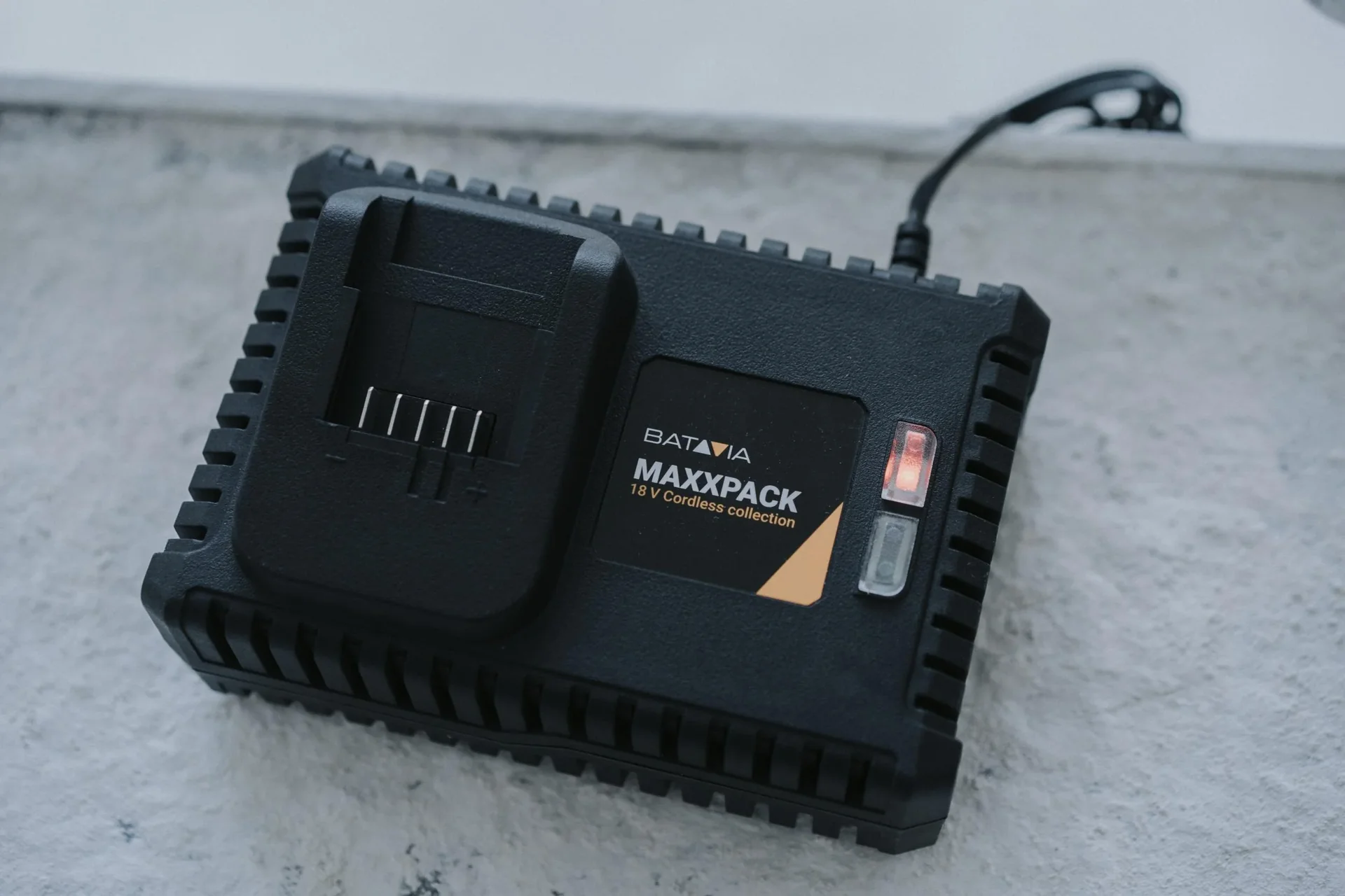 Maxxpack 18V Schnellladegerät 4Ah - 1