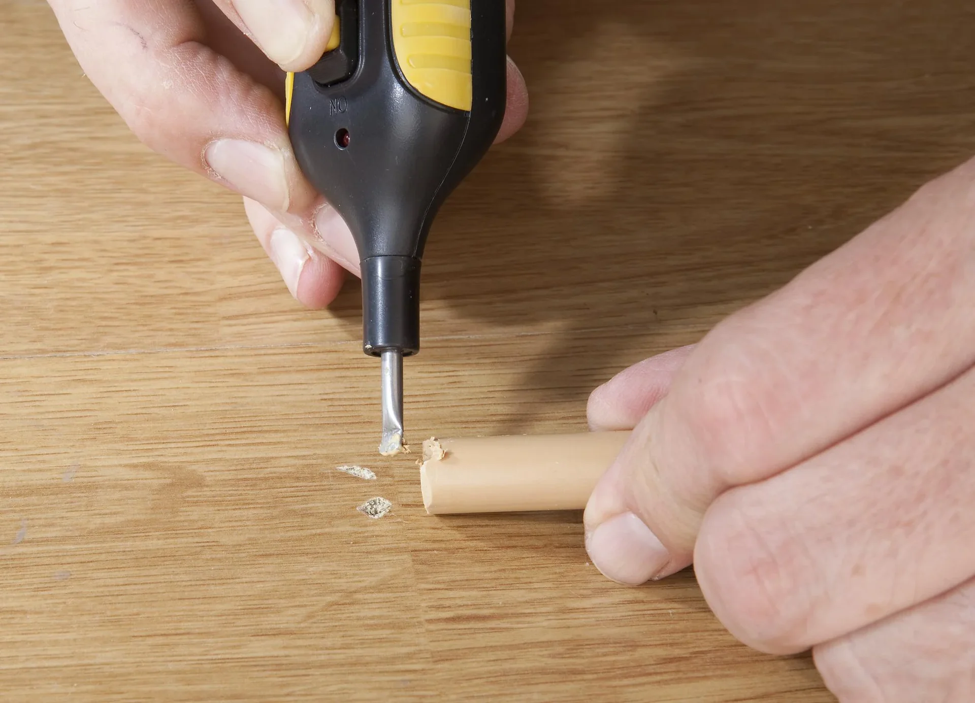 Reparatur-Set für Laminat und Parkett mit 11 Farben Hartwachsstangen - 0