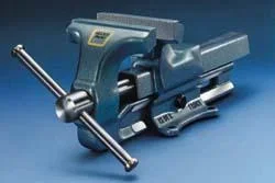 Schraubstock 140 mm - 3