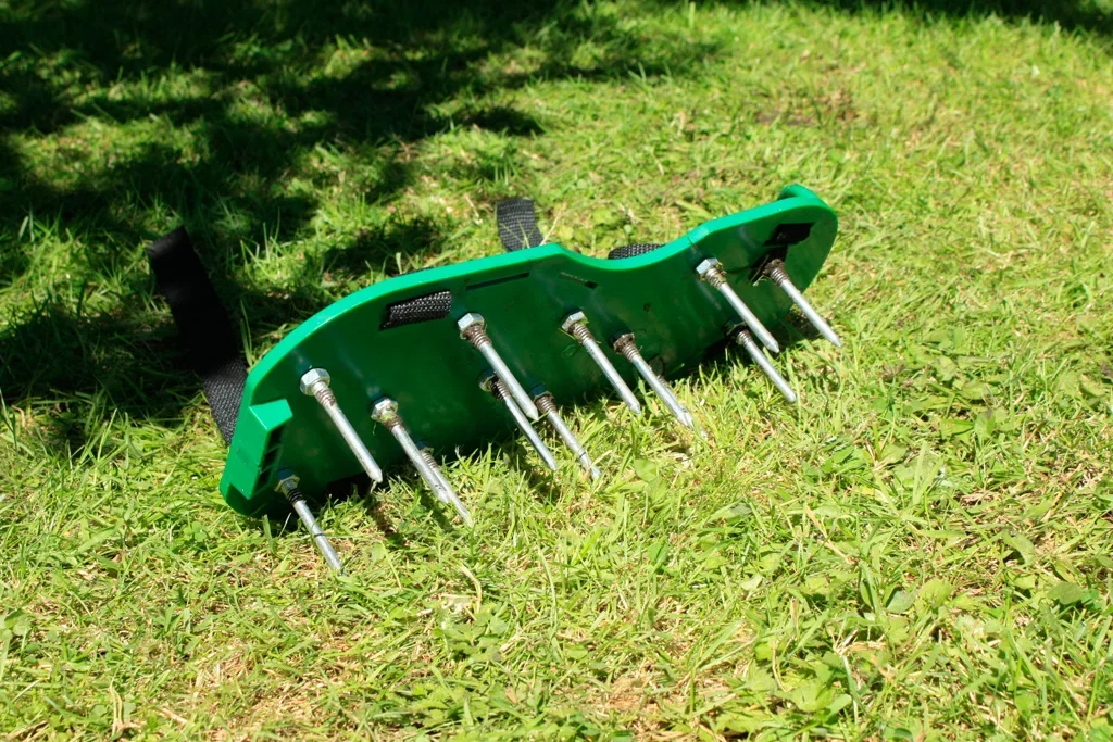 Rasenlüfterschuhe - 1