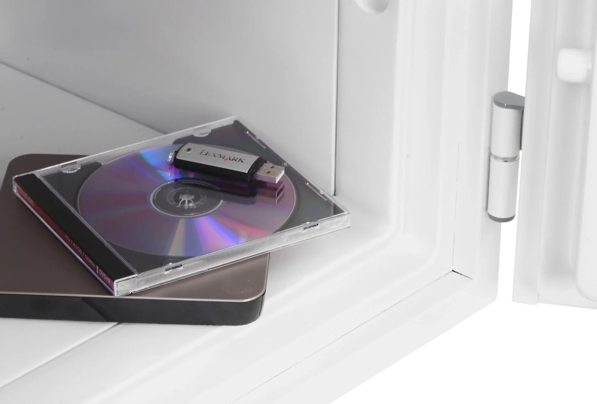 Dokumententresor Titan FS1282E R2 mit einem hochsicheren benutzerfreundlichen elektronischen Tastenschloss - 4