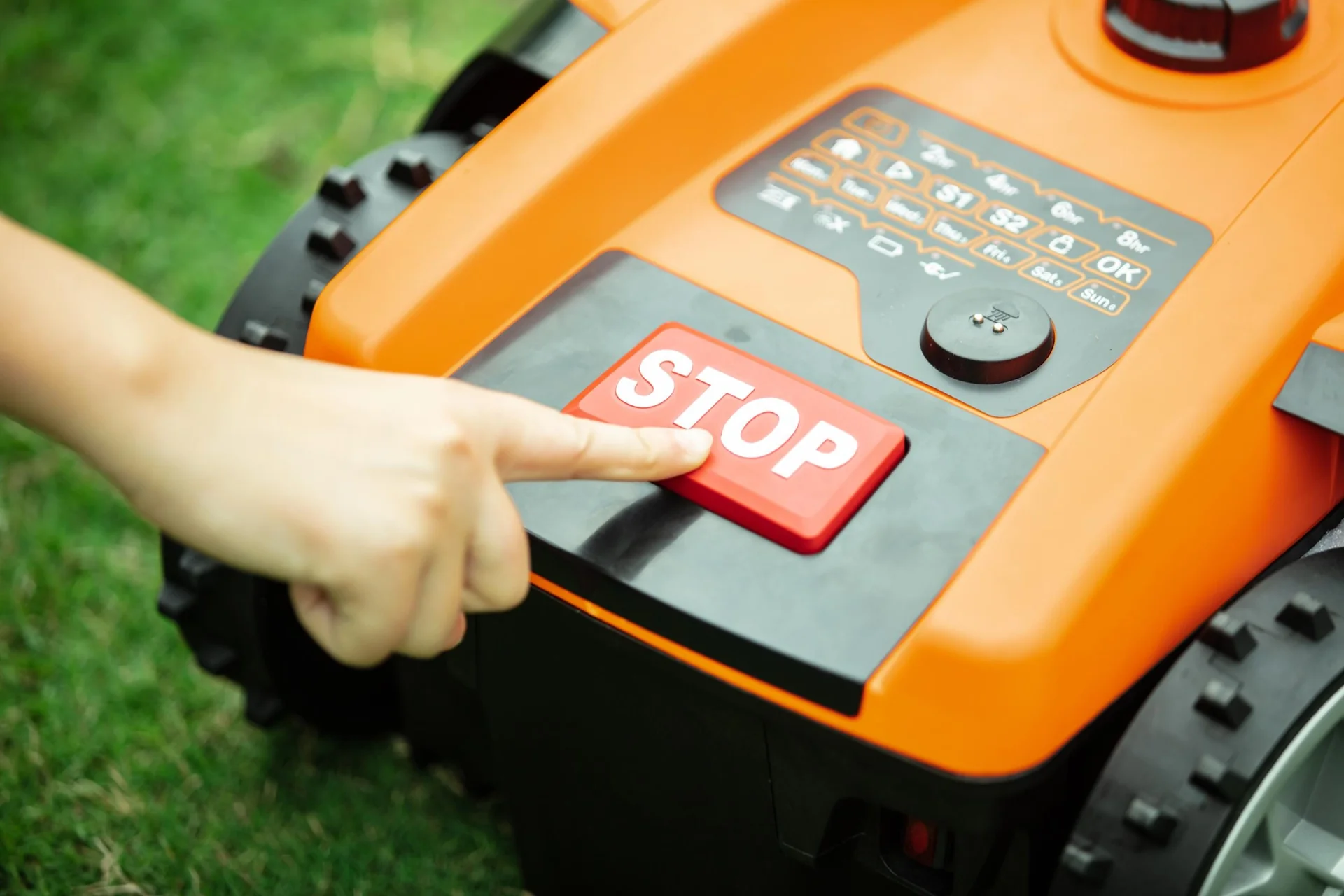 Mähroboter Classic 600B - bis 600 m² - 11