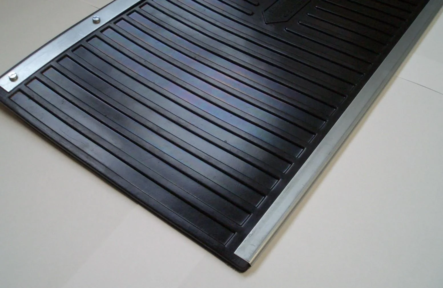 Schmutzfänger 550 x 500 - 2