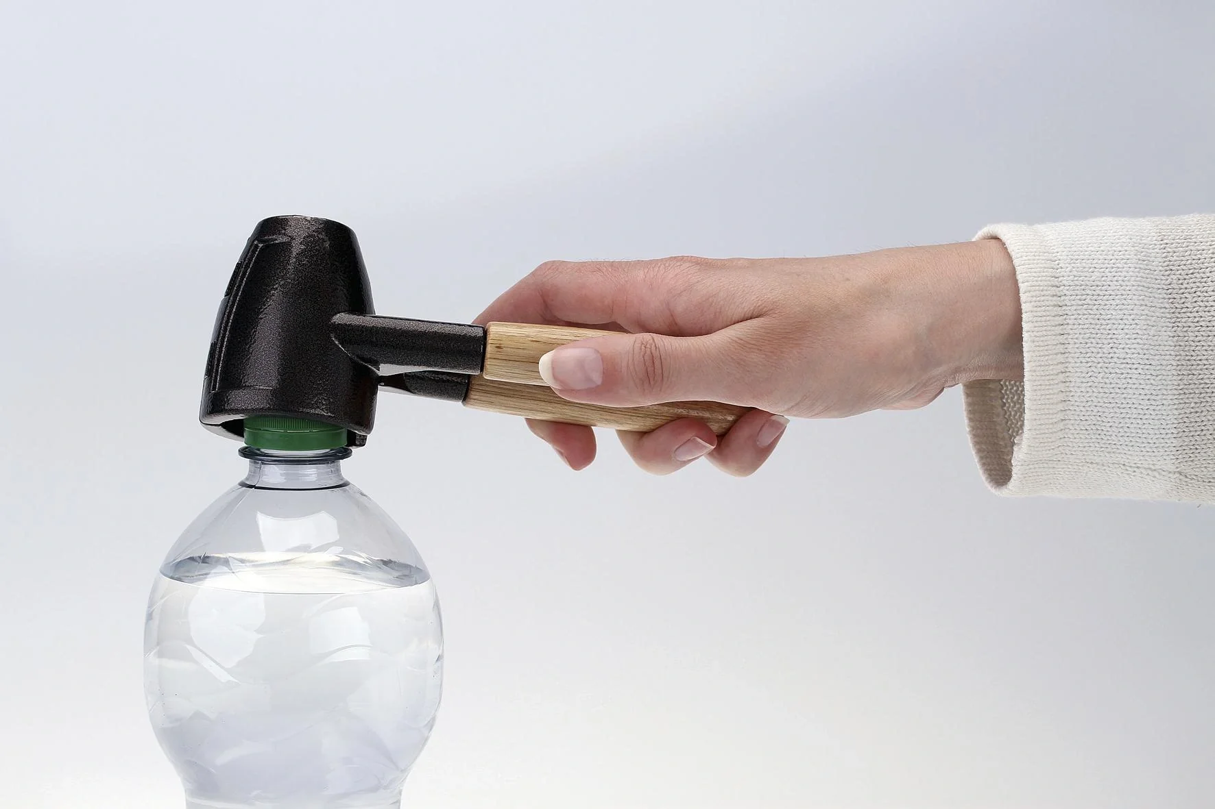 Multi Nussknacker/ Sektflaschenöffner - 4