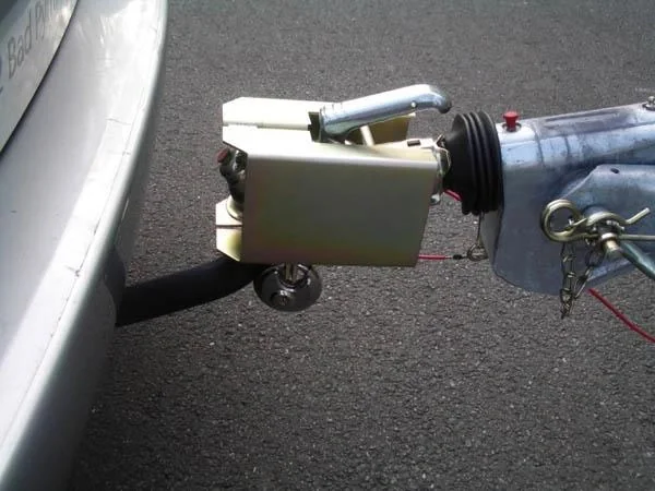 Diebstahlsicherung für Anhänger mit Schloß - 2