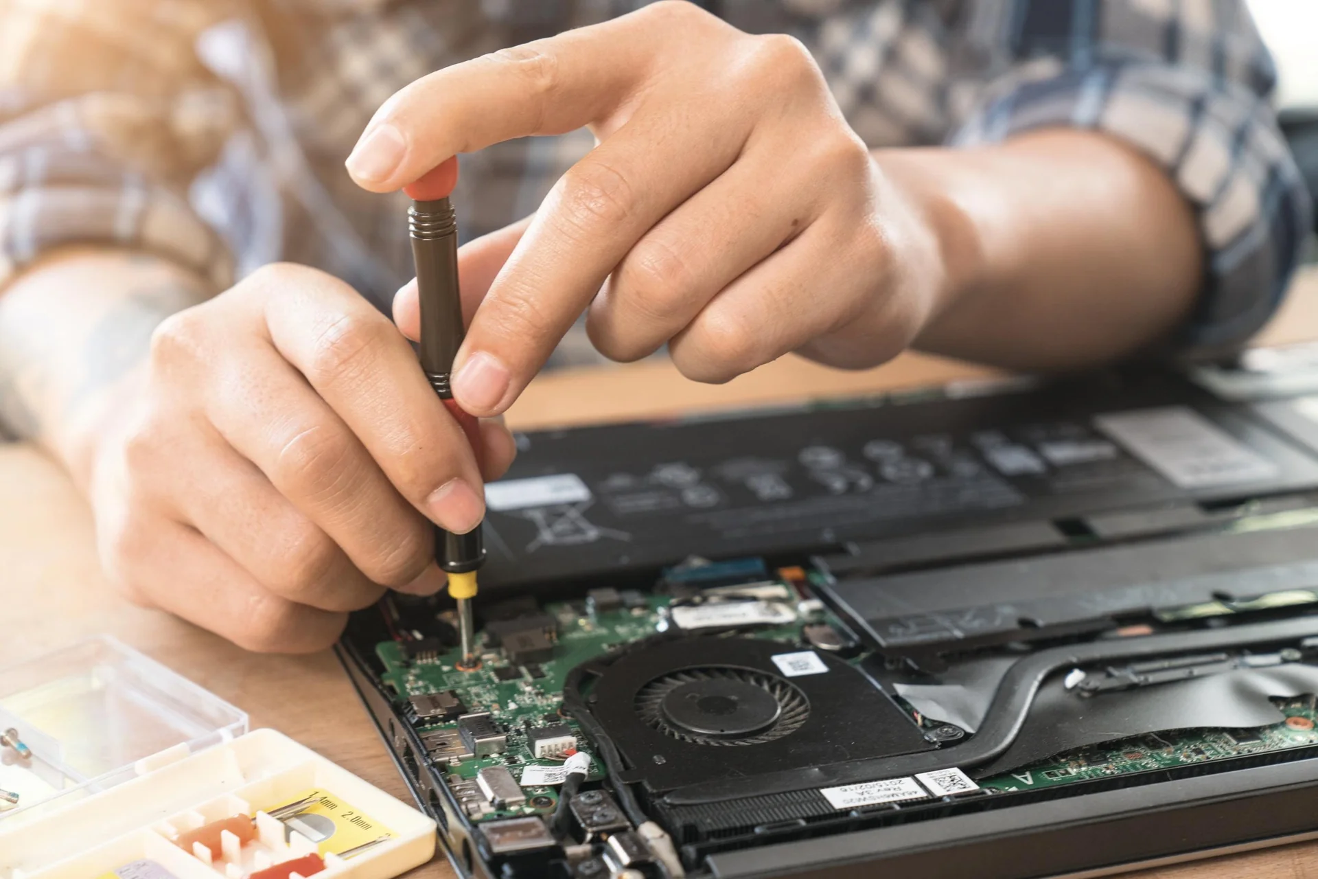 Vergrößerungs-Brille, Lupen-Brille, Schwarz - 9