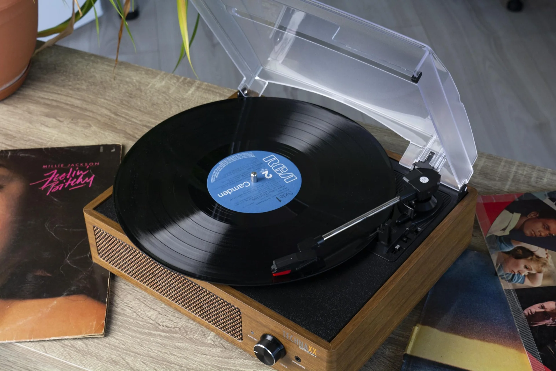 Retro Plattenspieler mit Aufnahmefunktion, Bluetooth - 8