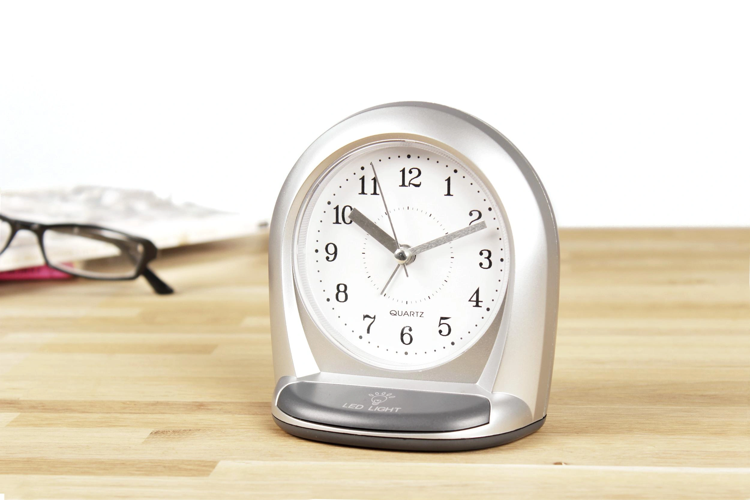 LED Wecker, leuchtend - 3