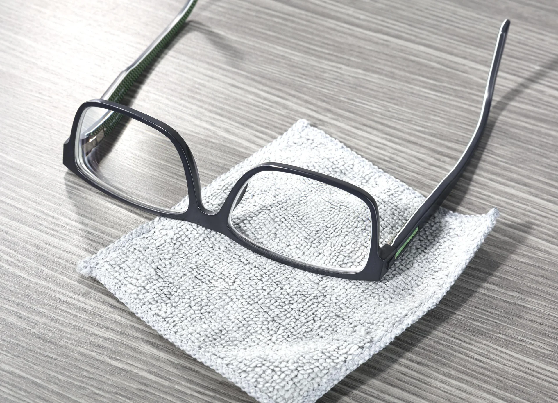 zilotex ® Brillenputztücher, Mikrofaser mit reinem Silbernitrat, 5er-Set - 3