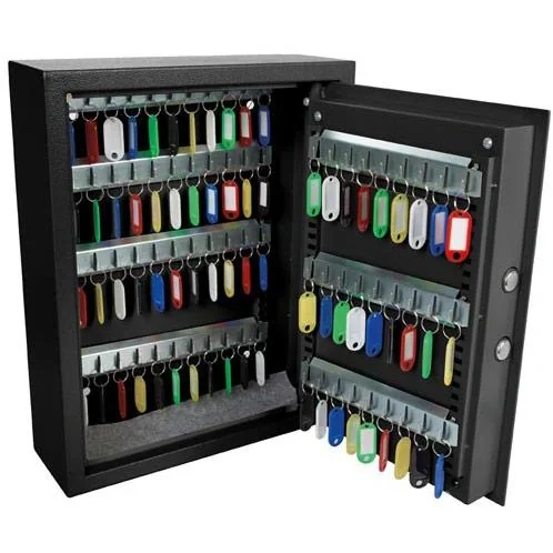 SCHLÜSSELTRESOR - 45 x 36 x 12 cm - 71 Schlüssel - 5