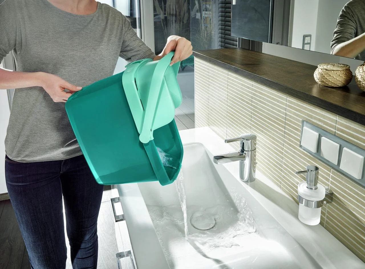 Set Eimer 12 Liter mit Presssieb, Bodenwischer, Set "Combi M + Wischbezug static plus" - 11