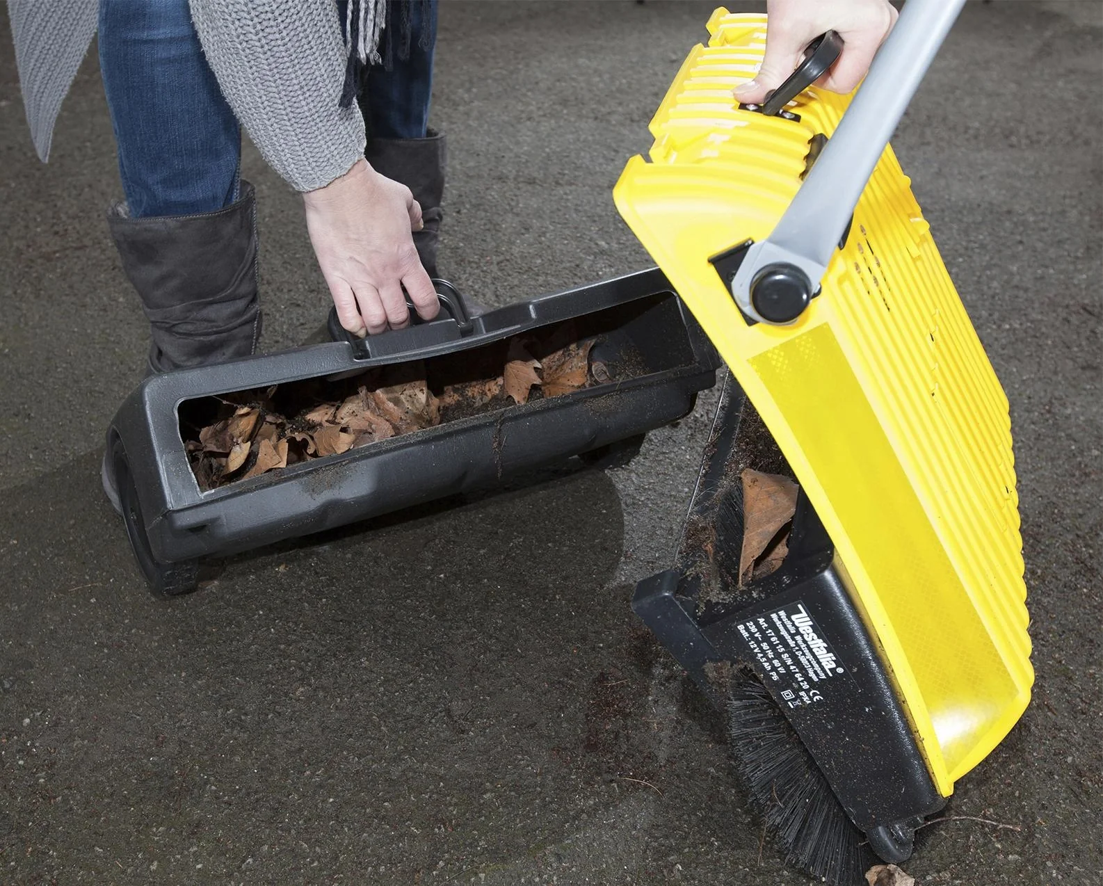 Hybrid Kehrmaschine - 12