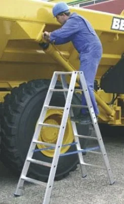 Stufen-Doppelleiter 2x4 Stufen Alu - 2