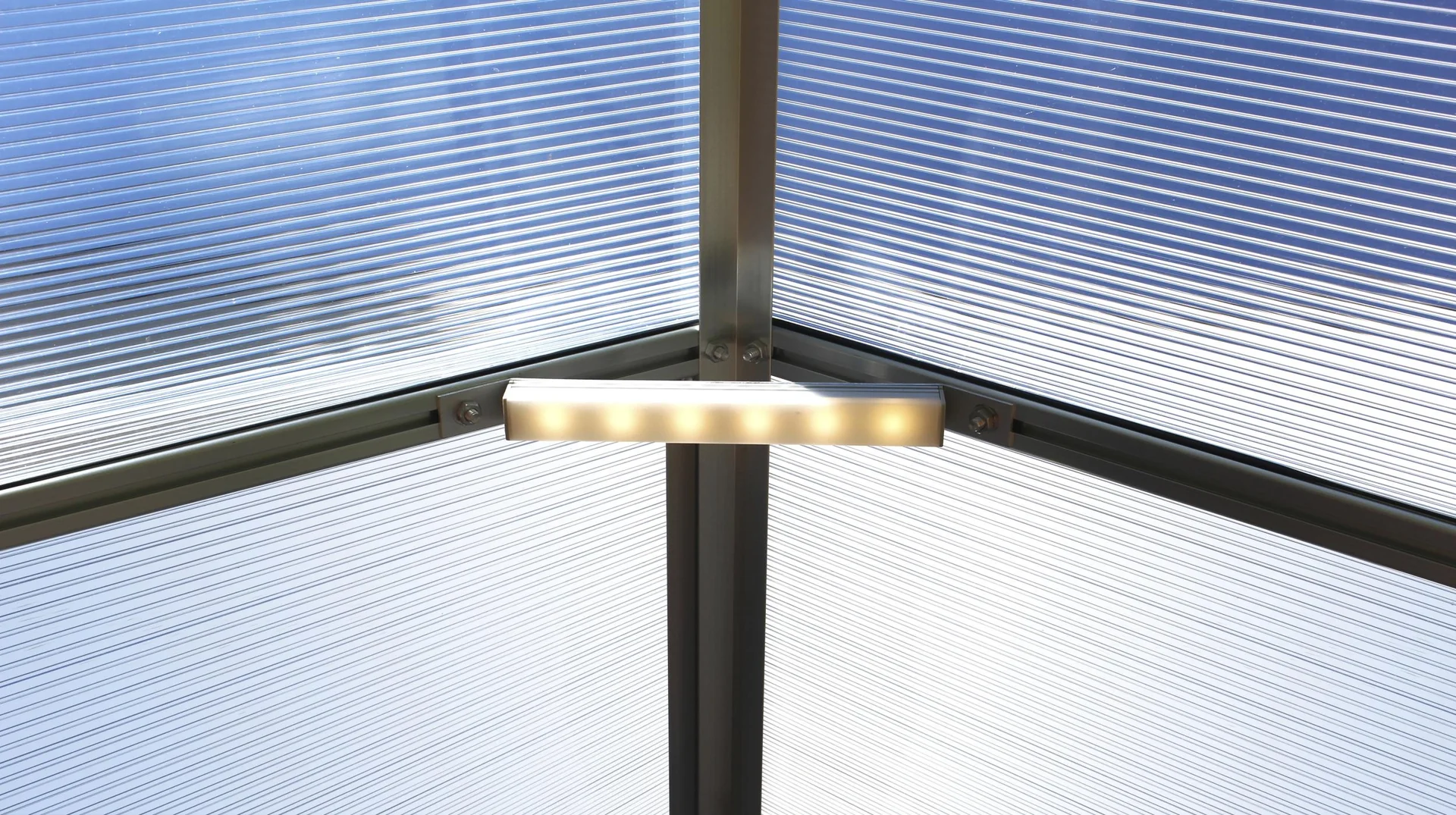 LED Leuchte, kurz - 1