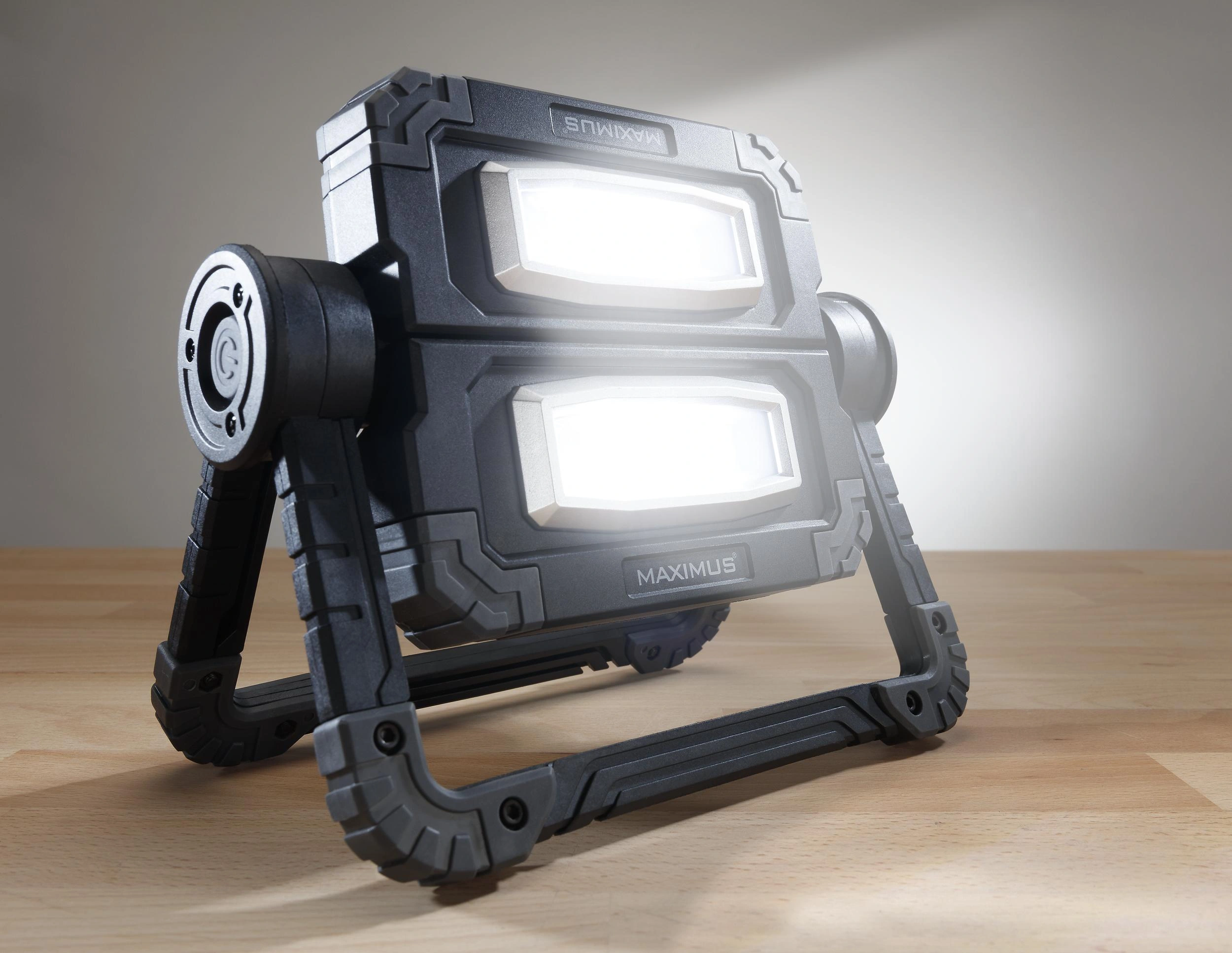 LED Arbeitsleuchte 2 x 10 Watt, 360° drehbar - 8