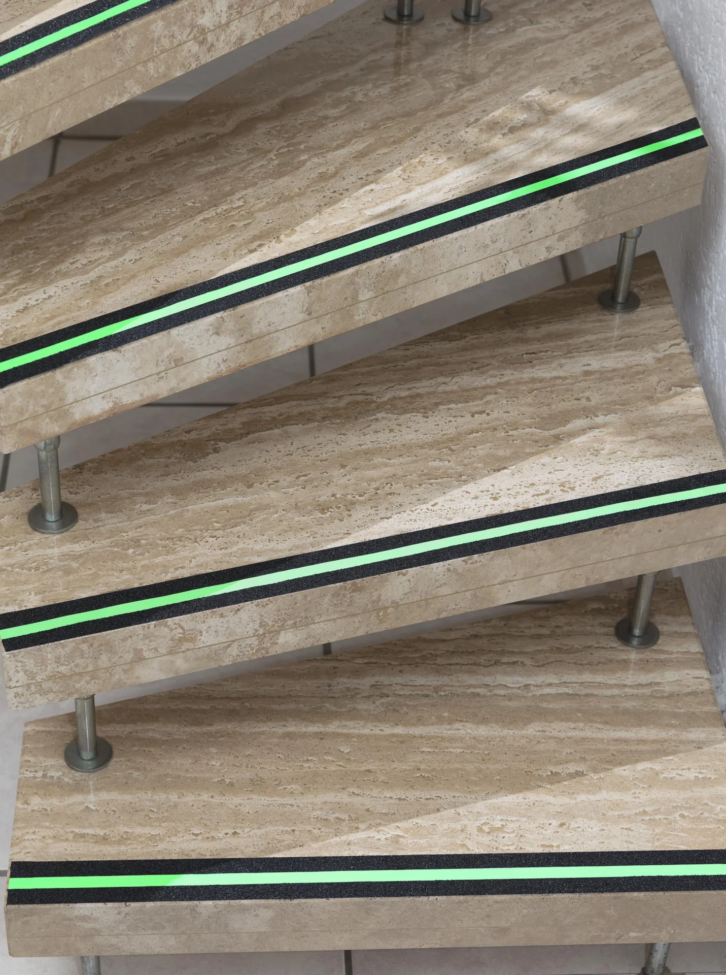 Anti-Rutsch-Leuchtband 2in1, 1 Stück - 5