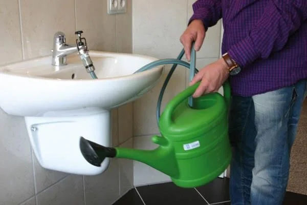 Wasserhahn Adapter "Aqualigator", klemmbar - 6