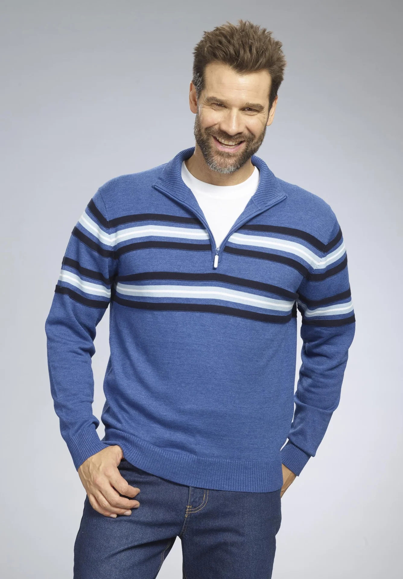 Pullover mit Streifen, Farbe blau, Gr.M - 6