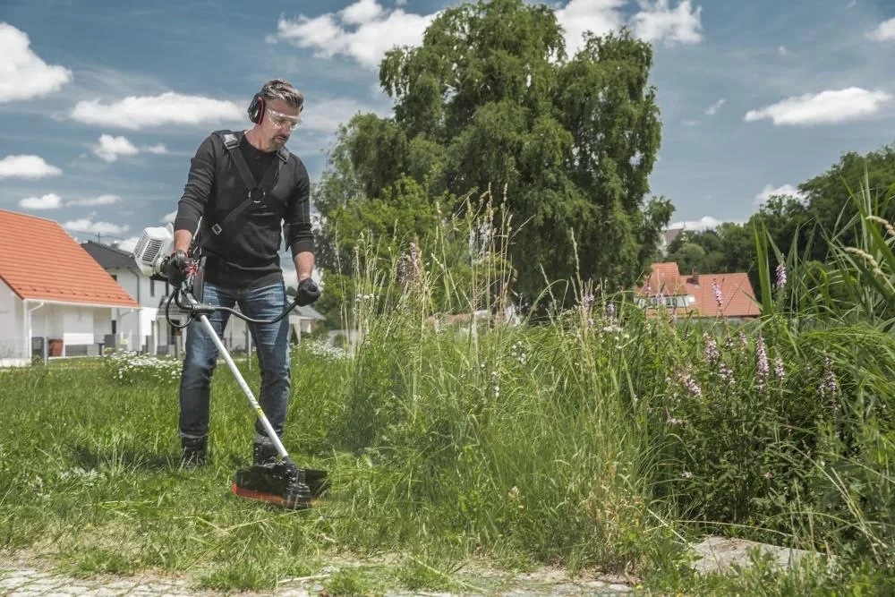 Benzin-Motorsense "BC 330 B" - 3