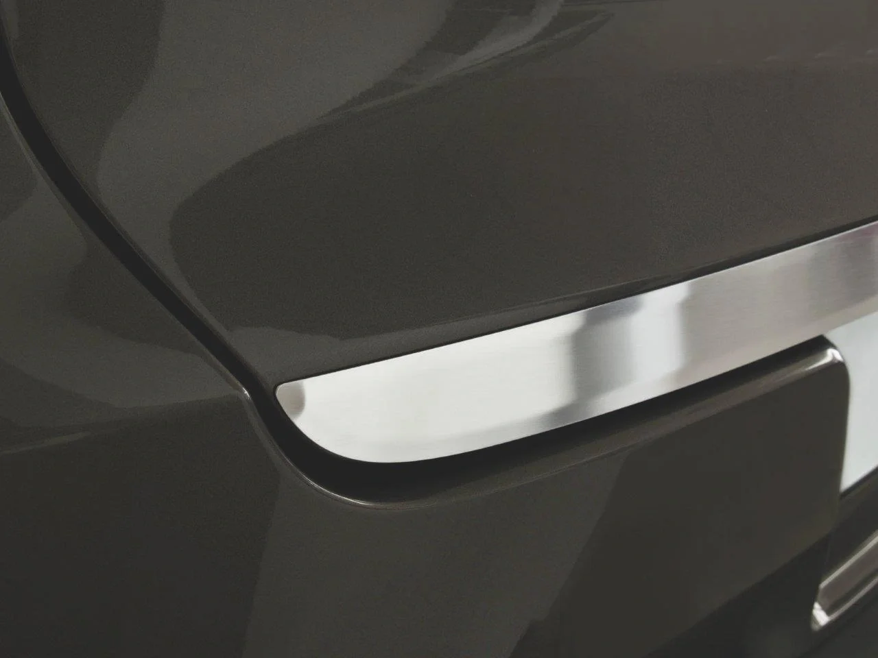 Design Blende für Heckklappe VW TIGUAN 2007- / Edelstahl - 1