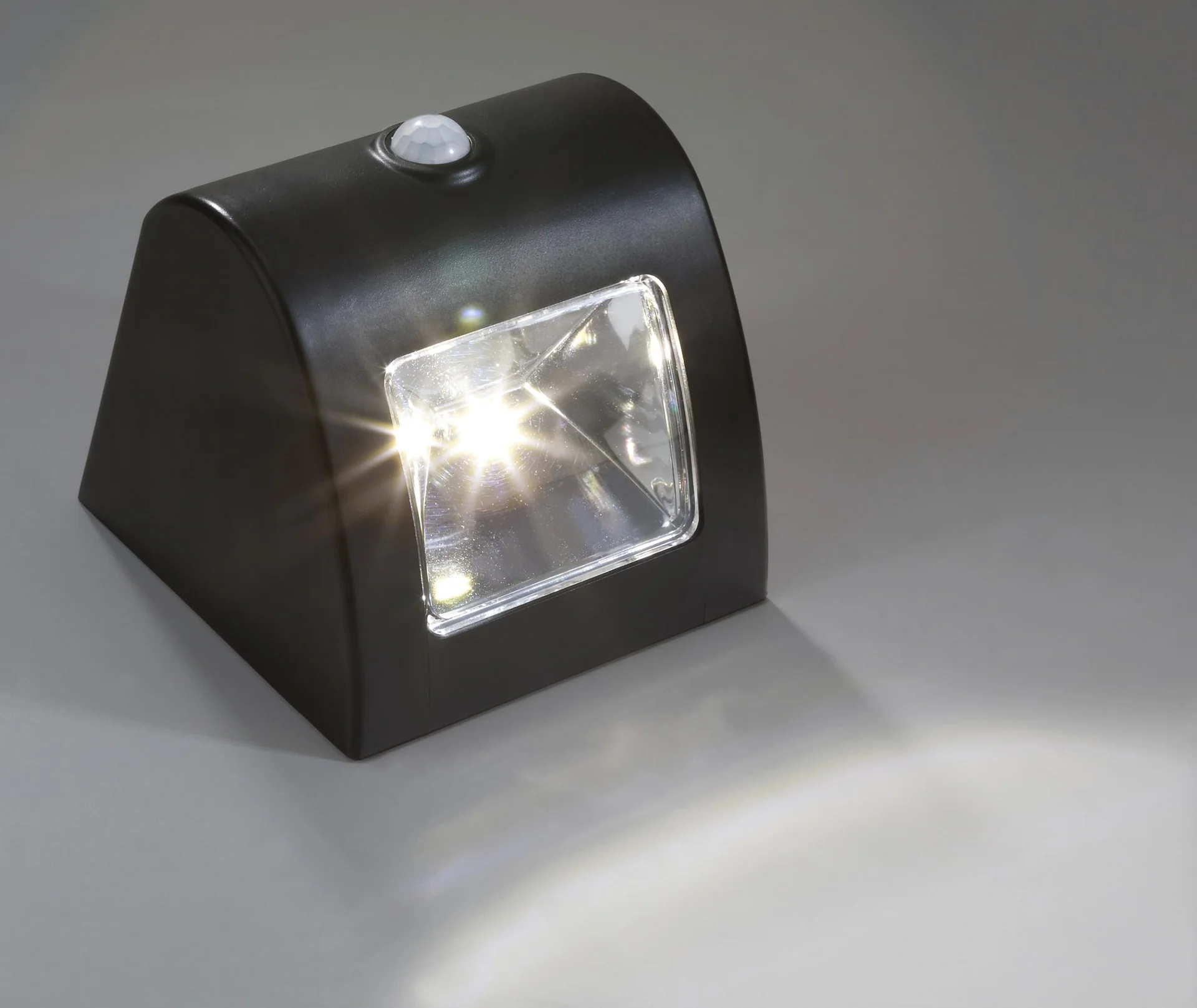 Solar Wand- und Zaunlicht mit Bewegungsmelder - 10