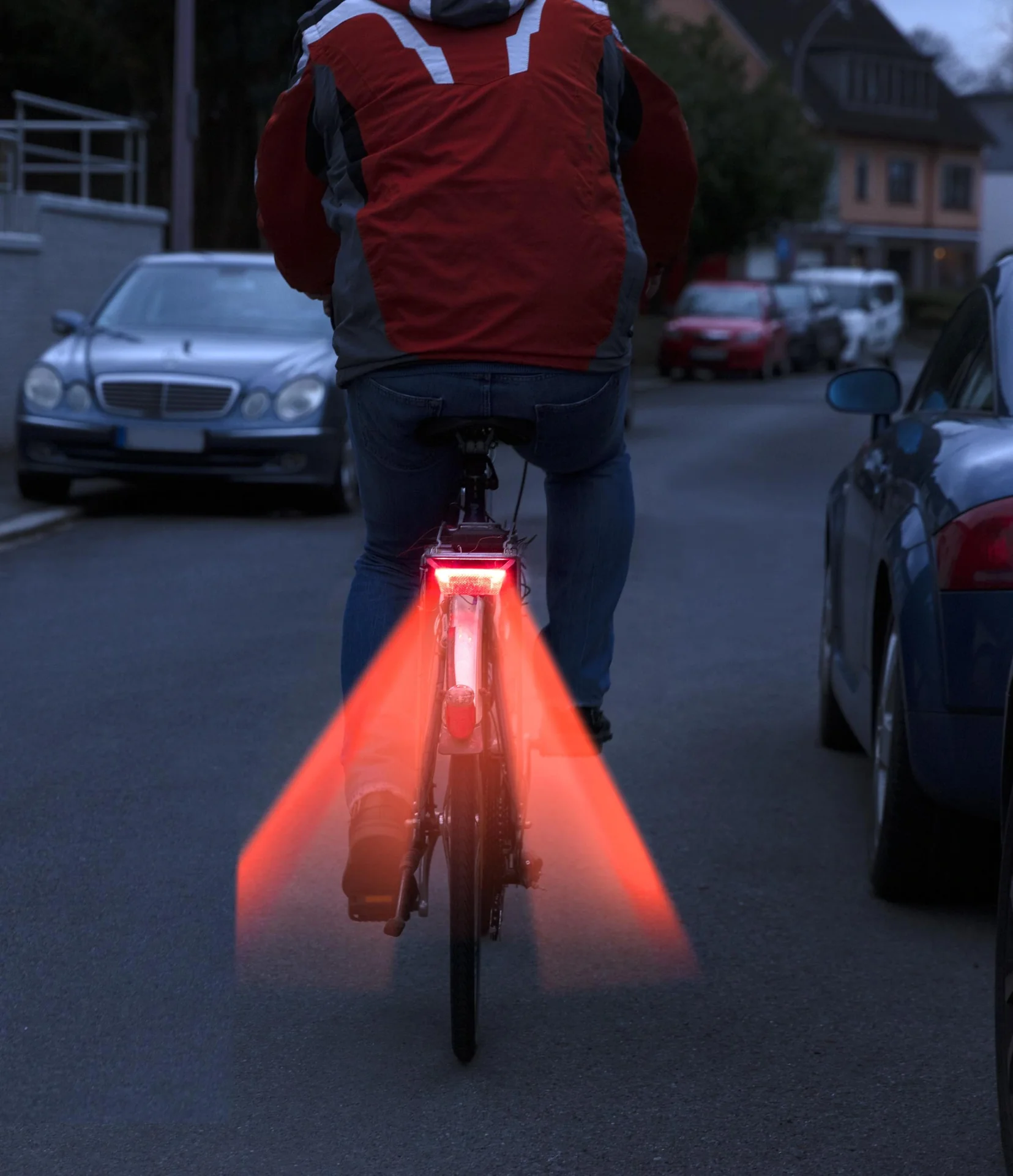 E-Bike Gepäckträger-Rücklicht "Helios E-Brake" - mit Bremslichtfunktion - 8